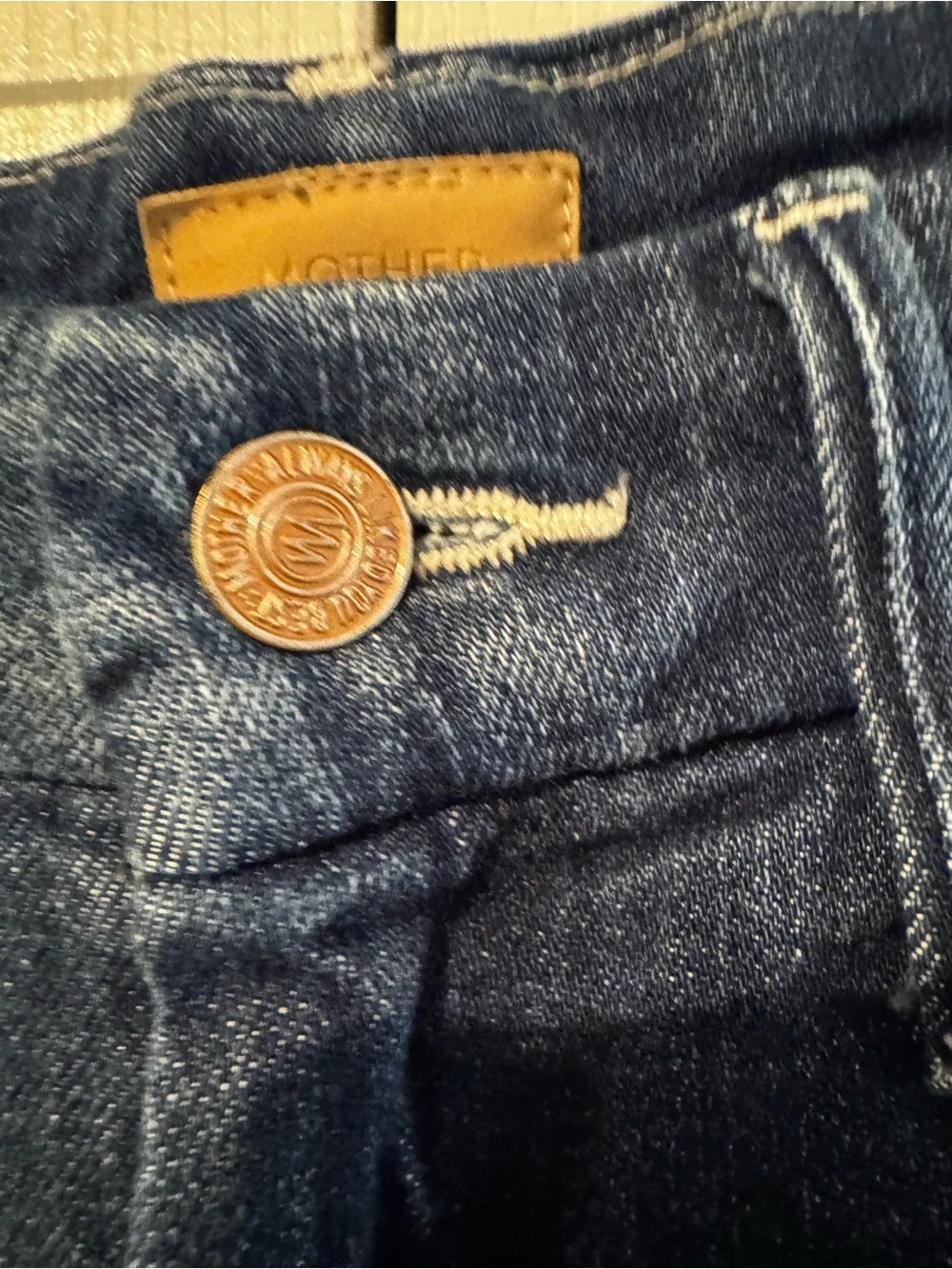 MOTHER Denim Medium Wash The Looker Ankle Fray - Size 26